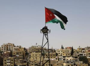 الأردن يدعو مواطنيه إلى عدم السفر إلى لبنان والمغادرة "في أقرب وقت ممكن"